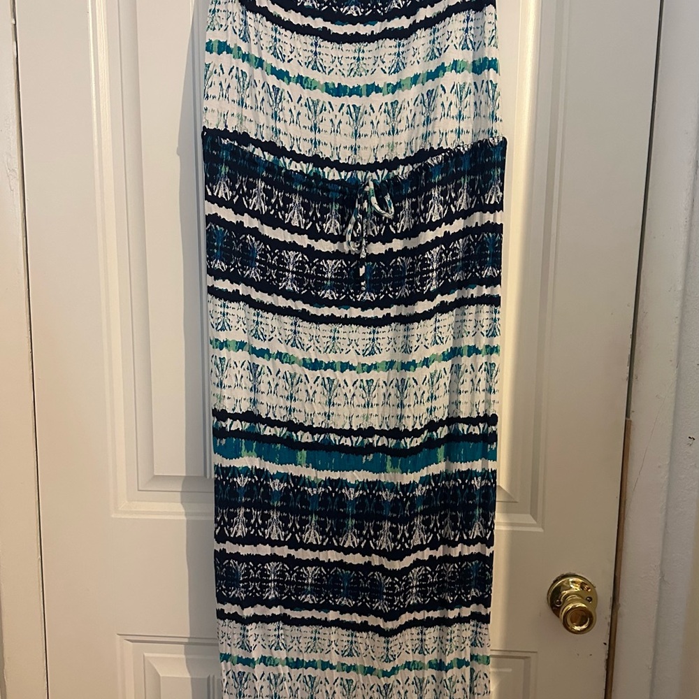 Stylish Blue and White Maxi strapless dress